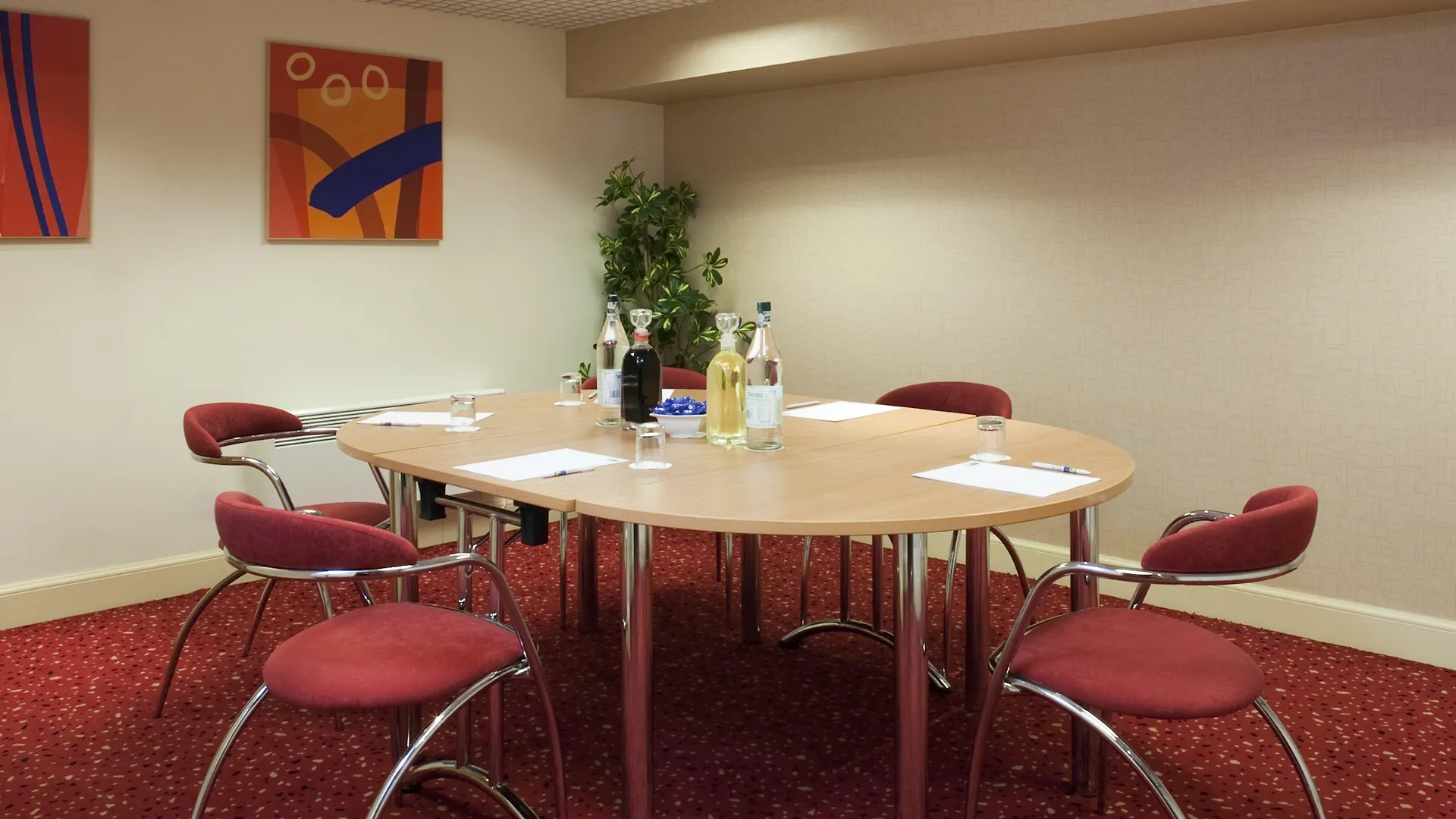 Holiday Inn Express Edinburgh City Centre By Ihg Hotel