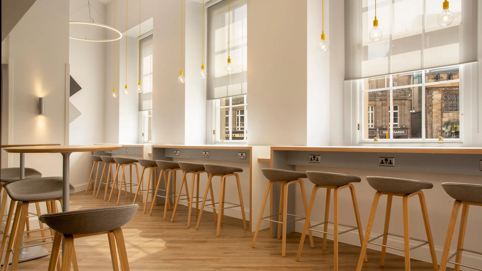 Hotel Holiday Inn Express Edinburgh City Centre By Ihg