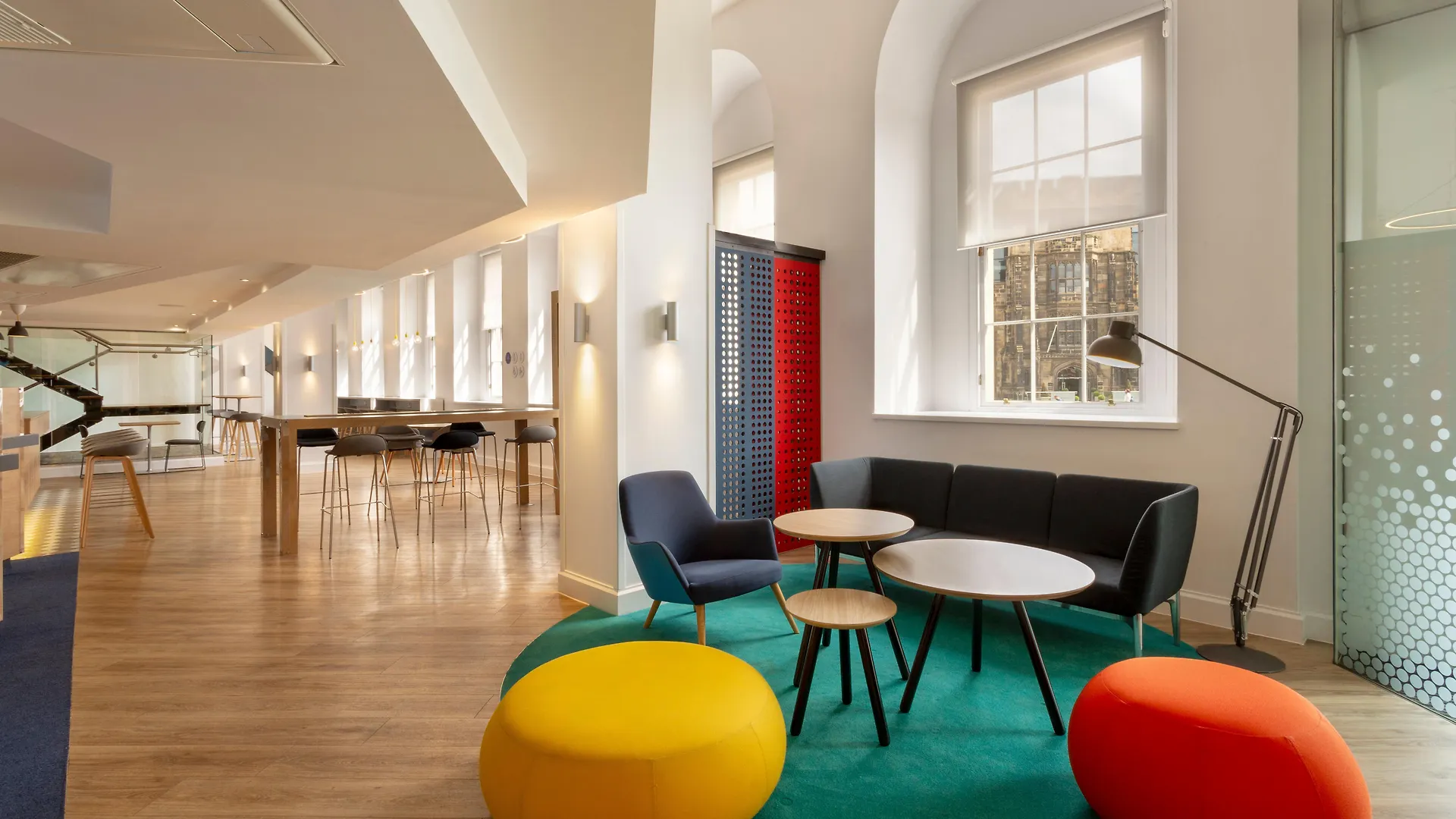 Holiday Inn Express Edinburgh City Centre By Ihg 3*,