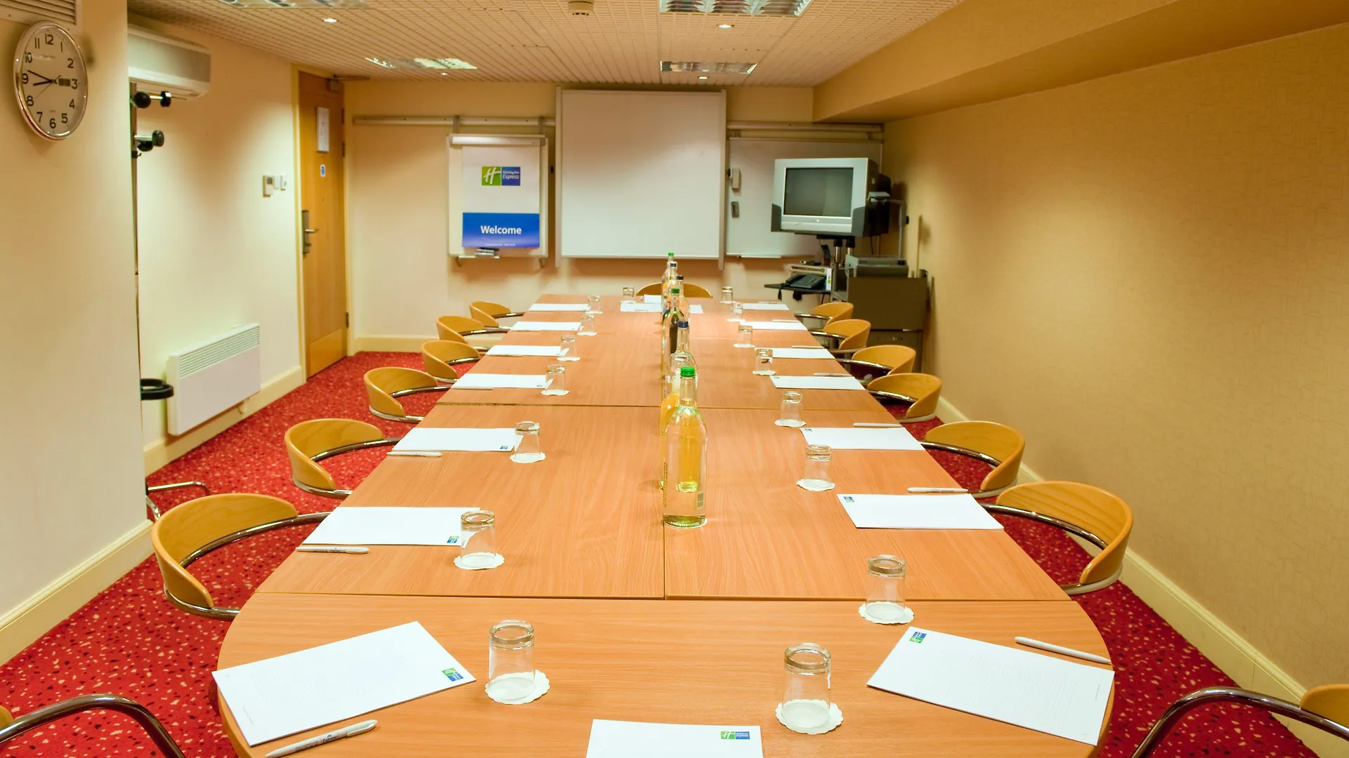 Holiday Inn Express Edinburgh City Centre By Ihg
