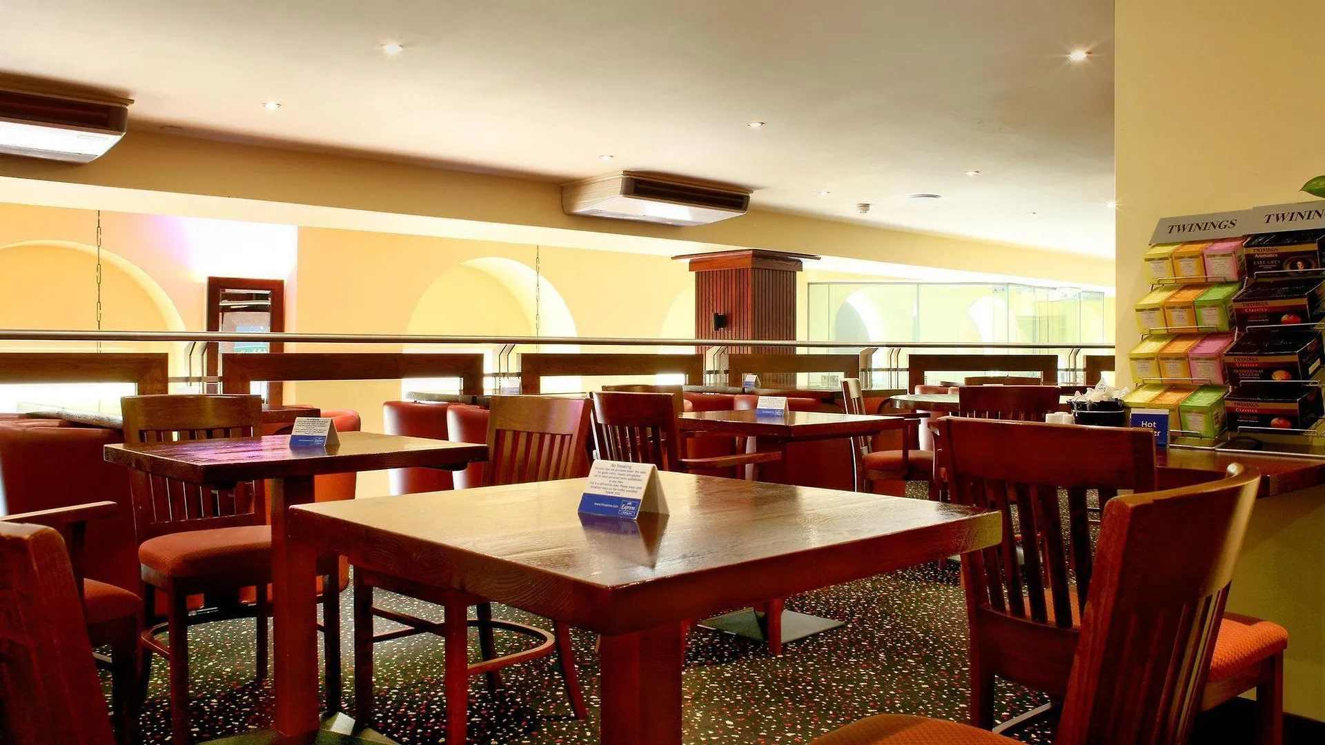 Hotel Holiday Inn Express Edinburgh City Centre By Ihg