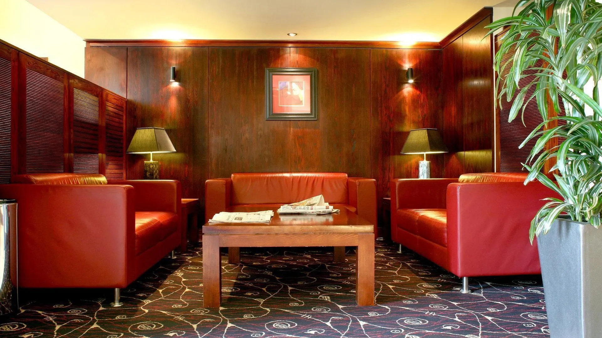 Holiday Inn Express Edinburgh City Centre By Ihg Отель