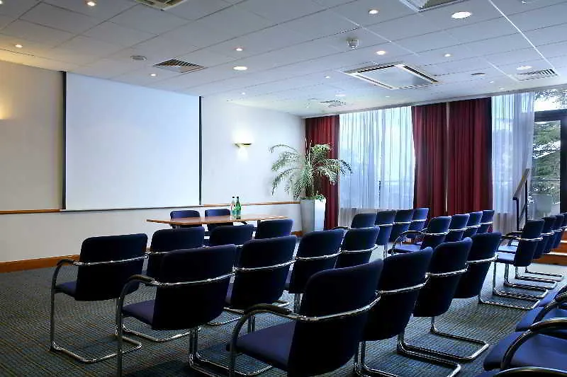 Holiday Inn Express Edinburgh City Centre By Ihg United Kingdom