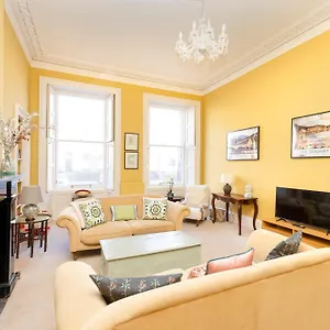 Joivy Chic And Spacious House At The Heart Of The Edinburgh