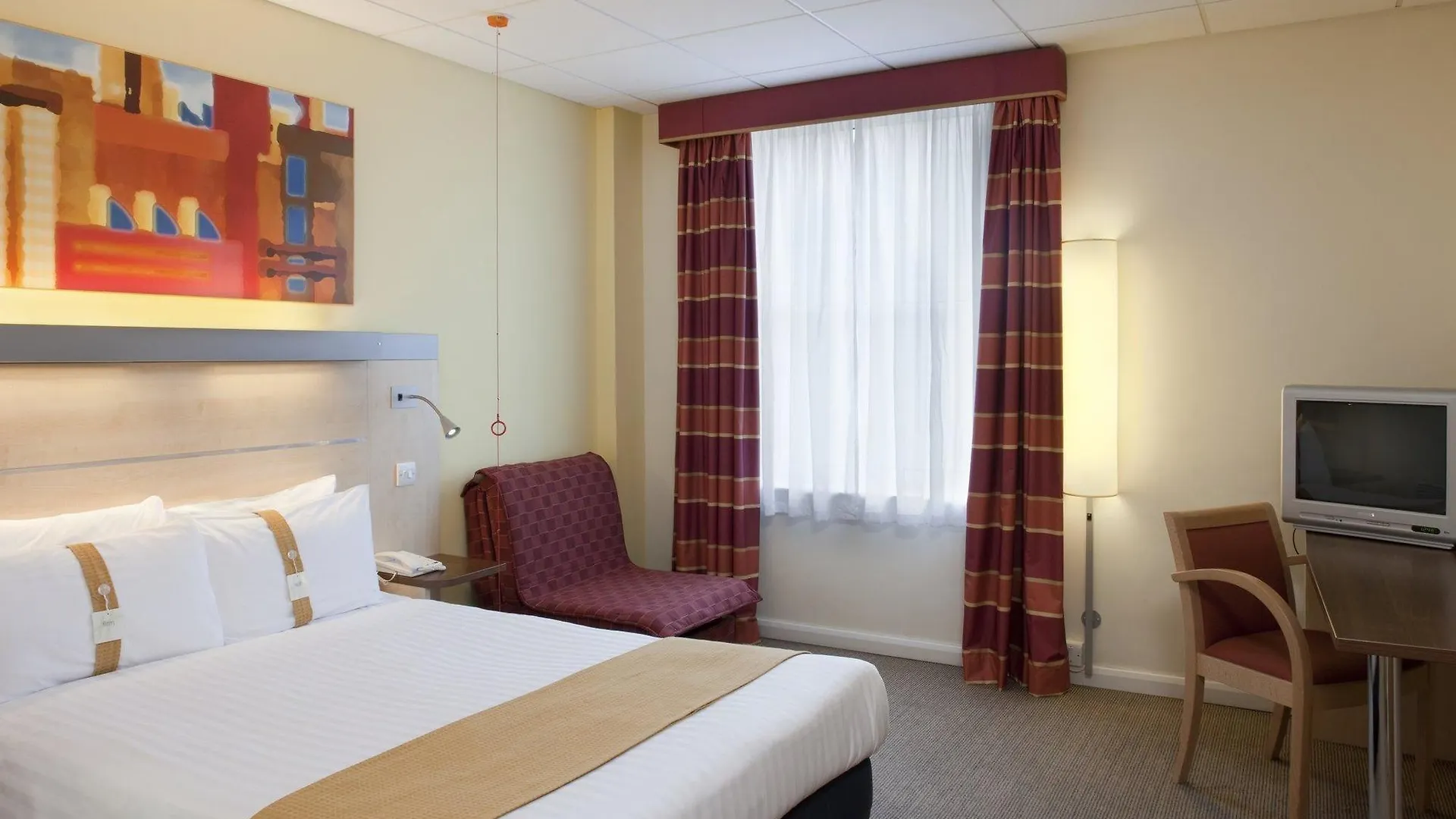 Holiday Inn Express Edinburgh City Centre By Ihg